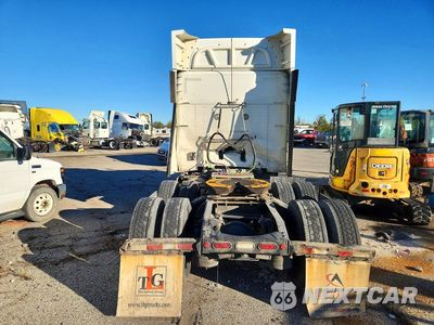 Zdjęcie 6 z 13 samochodu: 2017 PETERBILT 579 SEMI TRUCK VIN:1XPBDP9X1HD444349 - miniatura