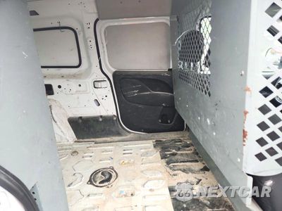 Zdjęcie 10 z 12 samochodu: 2016 RAM PROMASTER CITY VIN:ZFBERFAT1G6B31166 - miniatura