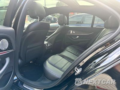 Zdjęcie 11 z 14 samochodu: 2018 MERCEDES-BENZ E 43 4MATIC AMG VIN:WDDZF6EB8JA487016 - miniatura