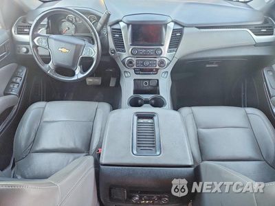 Zdjęcie 8 z 13 samochodu: 2016 CHEVROLET SUBURBAN K1500 LT VIN:1GNSKHKC3GR341933 - miniatura