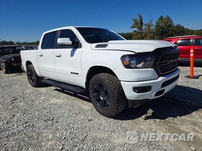 Czwarte zdjęcie samochodu z boku: 2020 RAM 1500 BIG HORN/LONE STAR VIN:1C6SRFFT1LN185063 - miniatura