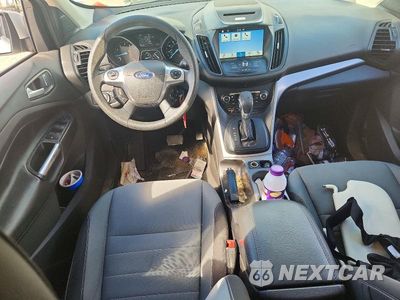 Zdjęcie 8 z 13 samochodu: 2016 FORD ESCAPE SE VIN:1FMCU0GX7GUC62200 - miniatura