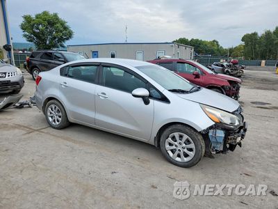 Czwarte zdjęcie samochodu z boku: 2016 KIA RIO LX VIN:KNADM4A35G6688099 - miniatura