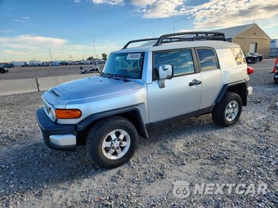 2007 TOYOTA FJ CRUISER BASE JTEBU11F970002860 - główne zdjęcie licytacji z USA - miniatura
