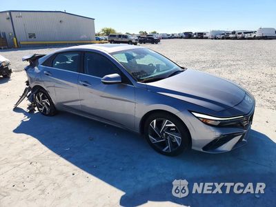 Czwarte zdjęcie samochodu z boku: 2025 HYUNDAI ELANTRA SEL VIN:KMHLS4DG9SU879883 - miniatura