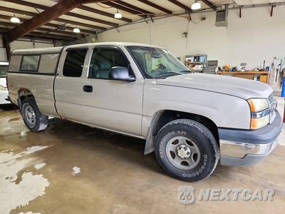 Czwarte zdjęcie samochodu z boku: 2004 CHEVROLET SILVERADO K1500 VIN:1GCEK19T04E324013 - miniatura