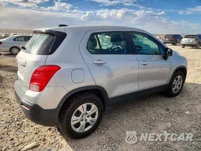 Trzecie zdjęcie samochodu z tyłu: 2015 CHEVROLET TRAX LS VIN:3GNCJKSB7FL203295 - miniatura