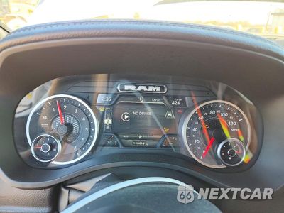 Zdjęcie 9 z 12 samochodu: 2026 RAM 1500 LARAMIE VIN:1C6SRFJP4TN369732 - miniatura
