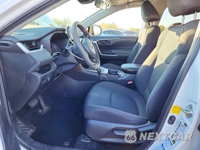 Zdjęcie 7 z 13 samochodu: 2019 TOYOTA RAV4 LE VIN:2T3F1RFV3KC048865 - miniatura