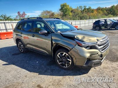 Czwarte zdjęcie samochodu z boku: 2025 SUBARU FORESTER LIMITED VIN:JF2SLSRD4SH415409 - miniatura