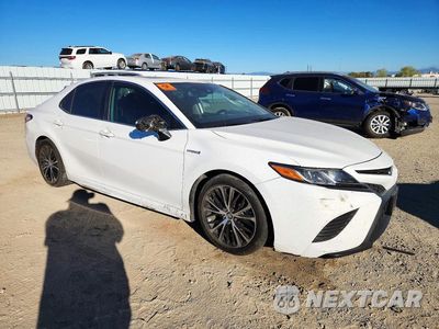 Czwarte zdjęcie samochodu z boku: 2019 TOYOTA CAMRY HYBRID SE VIN:4T1B21HKXKU011495 - miniatura