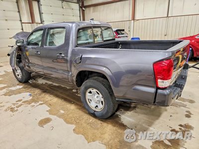 Drugie zdjęcie samochodu z przodu: 2017 TOYOTA TACOMA SR V6 VIN:5TFCZ5AN1HX055540 - miniatura