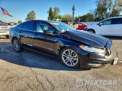 Czwarte zdjęcie samochodu z boku: 2017 FORD FUSION SE HYBRID VIN:3FA6P0LU8HR299971 - miniatura