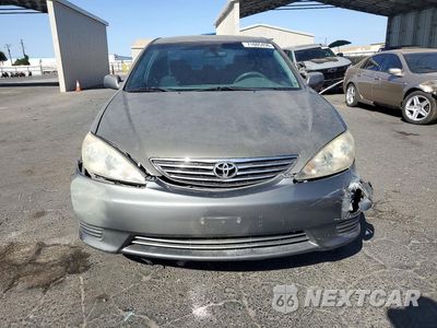 Piąte zdjęcie samochodu w środku: 2006 TOYOTA CAMRY LE VIN:4T1BE32K26U748546 - miniatura