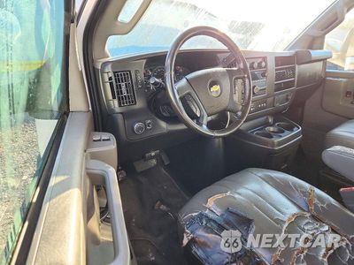 Zdjęcie 8 z 13 samochodu: 2020 CHEVROLET EXPRESS BOX TRUCK VIN:1HA6GUCG3LN003323 - miniatura