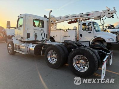 Trzecie zdjęcie samochodu z tyłu: 2025 PETERBILT 579 SEMI TRUCK VIN:1XPBDP9X3SD755627 - miniatura