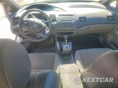 Zdjęcie 8 z 12 samochodu: 2008 HONDA CIVIC LX VIN:2HGFA16508H355811 - miniatura