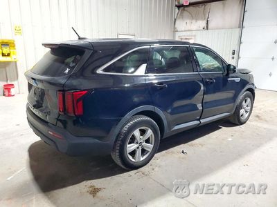 Trzecie zdjęcie samochodu z tyłu: 2022 KIA SORENTO LX VIN:5XYRG4LC9NG097619 - miniatura