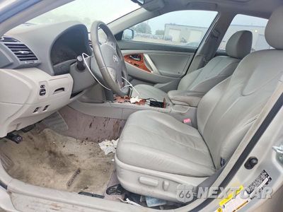 Zdjęcie 7 z 12 samochodu: 2010 TOYOTA CAMRY HYBRID VIN:JTNBB3EK6A3053554 - miniatura