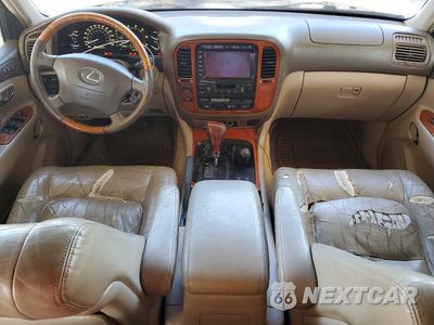 Zdjęcie 8 z 13 samochodu: 2002 LEXUS LX 470 VIN:JTJHT00W723515168 - miniatura
