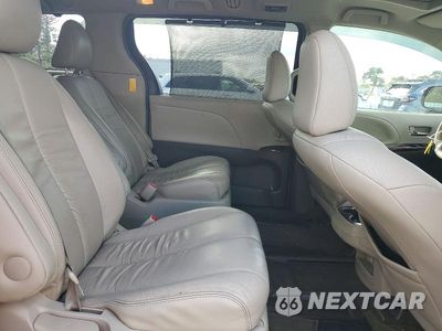 Zdjęcie 11 z 13 samochodu: 2014 TOYOTA SIENNA XLE 7-PASSENGER VIN:5TDDK3DC2ES085235 - miniatura