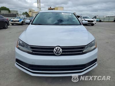 Piąte zdjęcie samochodu w środku: 2017 VOLKSWAGEN JETTA SE VIN:3VWDB7AJ7HM382139 - miniatura