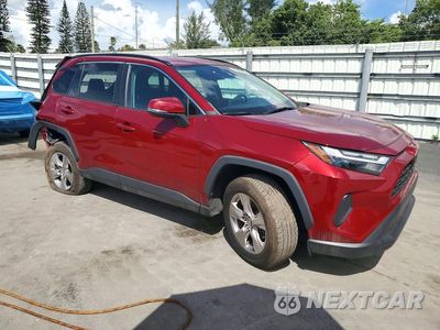 Czwarte zdjęcie samochodu z boku: 2022 TOYOTA RAV4 XLE VIN:2T3W1RFV2NW220290 - miniatura
