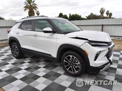 Czwarte zdjęcie samochodu z boku: 2026 CHEVROLET TRAILBLAZER LT VIN:KL79MRSL9TB230617 - miniatura