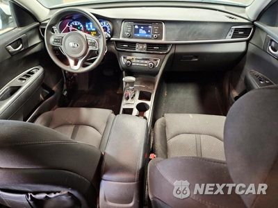 Zdjęcie 8 z 12 samochodu: 2017 KIA OPTIMA LX VIN:5XXGT4L37HG153357 - miniatura