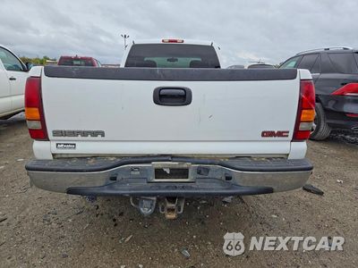 Zdjęcie 6 z 12 samochodu: 2003 GMC NEW SIERRA C1500 VIN:1GTEC19T13E100955 - miniatura