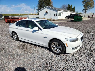 Czwarte zdjęcie samochodu z boku: 2013 BMW 528 XI VIN:WBAXH5C56DD114625 - miniatura