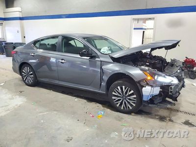 Czwarte zdjęcie samochodu z boku: 2025 NISSAN ALTIMA SV VIN:1N4BL4DV7SN389132 - miniatura