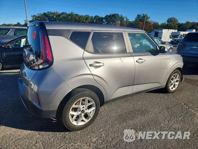 Trzecie zdjęcie samochodu z tyłu: 2024 KIA SOUL LX VIN:KNDJ23AU8R7240483 - miniatura