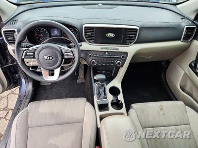 Zdjęcie 8 z 13 samochodu: 2020 KIA SPORTAGE LX VIN:KNDPMCAC4L7728672 - miniatura