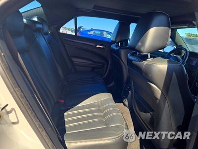 Zdjęcie 10 z 13 samochodu: 2015 CHRYSLER 300 S VIN:2C3CCABG9FH904295 - miniatura