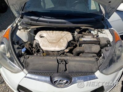 Zdjęcie 11 z 12 samochodu: 2013 HYUNDAI VELOSTER BASE VIN:KMHTC6AD0DU094061 - miniatura