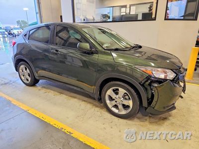 Czwarte zdjęcie samochodu z boku: 2017 HONDA HR-V LX VIN:3CZRU5H33HM704560 - miniatura