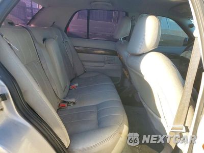 Zdjęcie 11 z 14 samochodu: 2004 MERCURY GRAND MARQUIS LS VIN:2MEHM75W94X615536 - miniatura