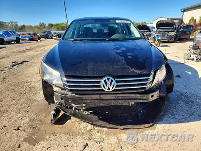 Piąte zdjęcie samochodu w środku: 2015 VOLKSWAGEN PASSAT SE VIN:1VWBT7A31FC063226 - miniatura