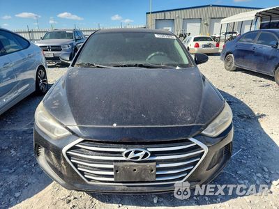 Piąte zdjęcie samochodu w środku: 2017 HYUNDAI ELANTRA SE VIN:KMHD84LF6HU223905 - miniatura