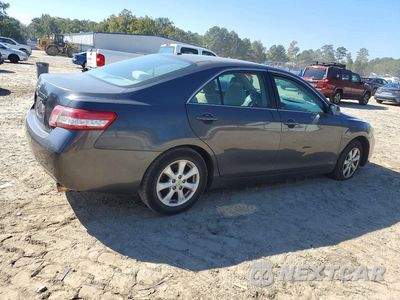 Trzecie zdjęcie samochodu z tyłu: 2010 TOYOTA CAMRY LE VIN:4T1BF3EK9AU116676 - miniatura