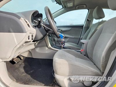 Zdjęcie 7 z 12 samochodu: 2012 TOYOTA COROLLA L VIN:2T1BU4EE1CC850027 - miniatura