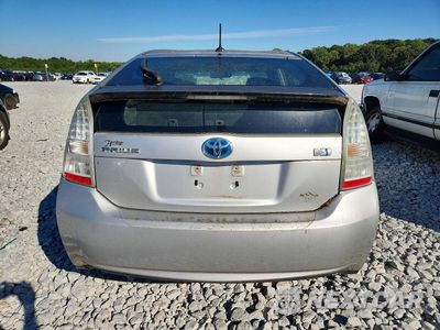 Zdjęcie 6 z 12 samochodu: 2010 TOYOTA PRIUS III VIN:JTDKN3DU8A5012524 - miniatura