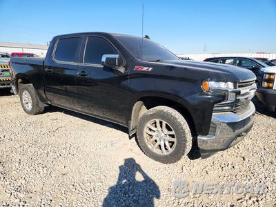 Czwarte zdjęcie samochodu z boku: 2020 CHEVROLET SILVERADO K1500 LT VIN:1GCUYDET7LZ194613 - miniatura