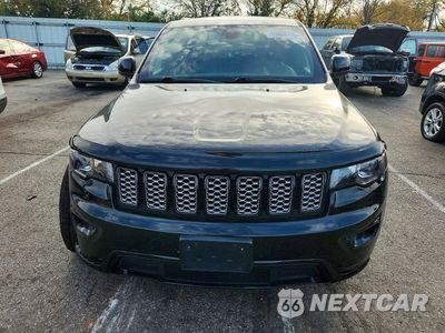 Piąte zdjęcie samochodu w środku: 2019 JEEP GRAND CHEROKEE LAREDO VIN:1C4RJFAG5KC612750 - miniatura