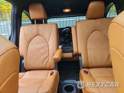 Zdjęcie 10 z 13 samochodu: 2024 TOYOTA HIGHLANDER PLATINUM VIN:5TDKDRBH1RS568322 - miniatura
