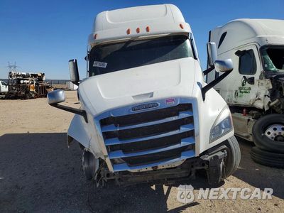 Piąte zdjęcie samochodu w środku: 2024 FREIGHTLINER CASCADIA 126 SEMI TRUCK VIN:3AKJHHDR5RSUU3306 - miniatura