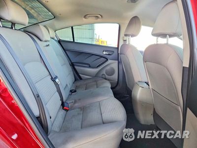 Zdjęcie 10 z 12 samochodu: 2015 KIA FORTE LX VIN:KNAFX4A66F5422430 - miniatura