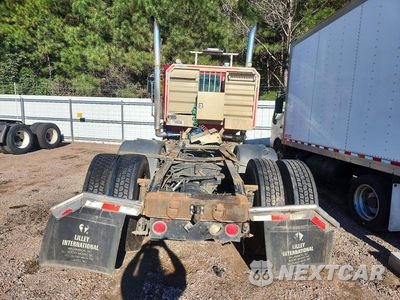 Zdjęcie 6 z 12 samochodu: 2015 INTERNATIONAL 9900I TRUCK CAB AND CHASSIS VIN:3HSDMAPR8FN658642 - miniatura