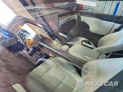 Zdjęcie 8 z 12 samochodu: 2022 TESLA MODEL S VIN:5YJSA1E57NF491207 - miniatura